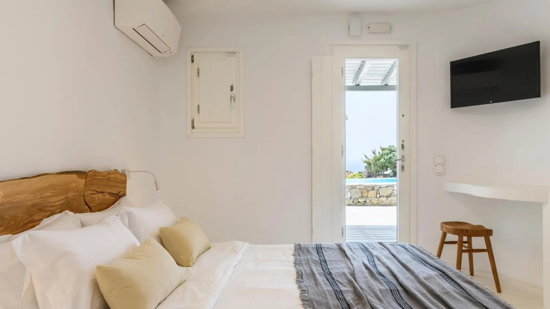 Mykonos 4 Bedroom Pool Villa Elia
